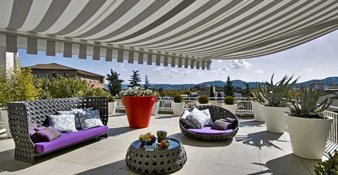 Los múltiples beneficios de los toldos en tu vivienda Los múltiples beneficios de los toldos en tu vivienda