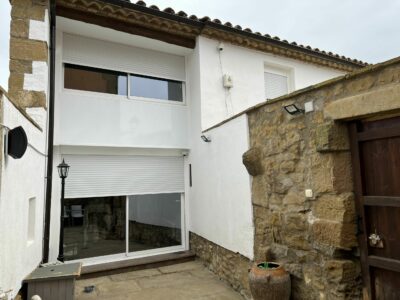 Carpintería Metálica Villanueva revela cómo las ventanas de aluminio son clave contra el frío