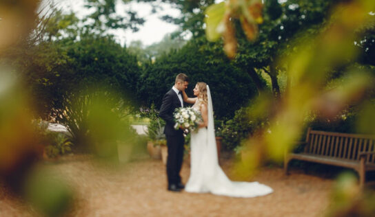 ¿Cómo una wedding planner puede hacer realidad tu boda en el jardín?