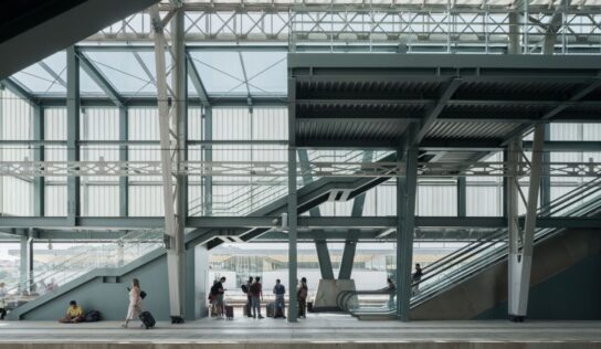 Comenza en el nuevo edificio de viajeros de la estación Santiago de Compostela-Daniel Castelao